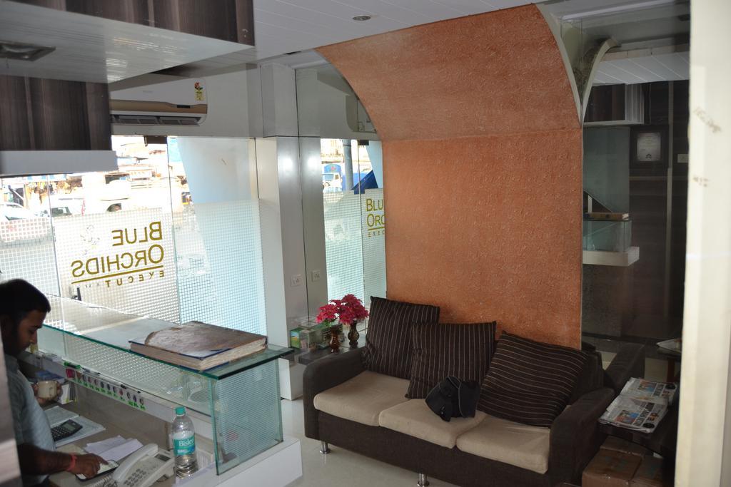 Hotel Blue Orchids Executive Mumbai Ngoại thất bức ảnh